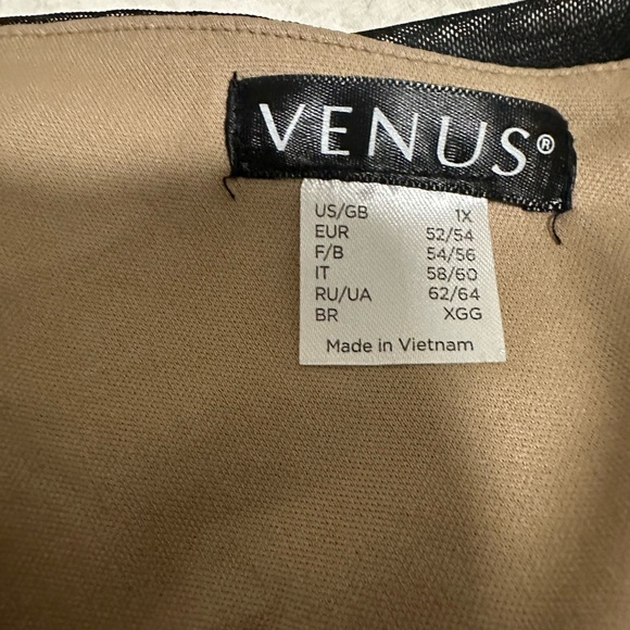 Venus ruched black mesh bodycon dress in size 1x - Picture 3 of 3